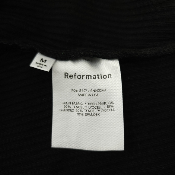 Reformation Black Ribbed Crop Top - Picture 5 of 8